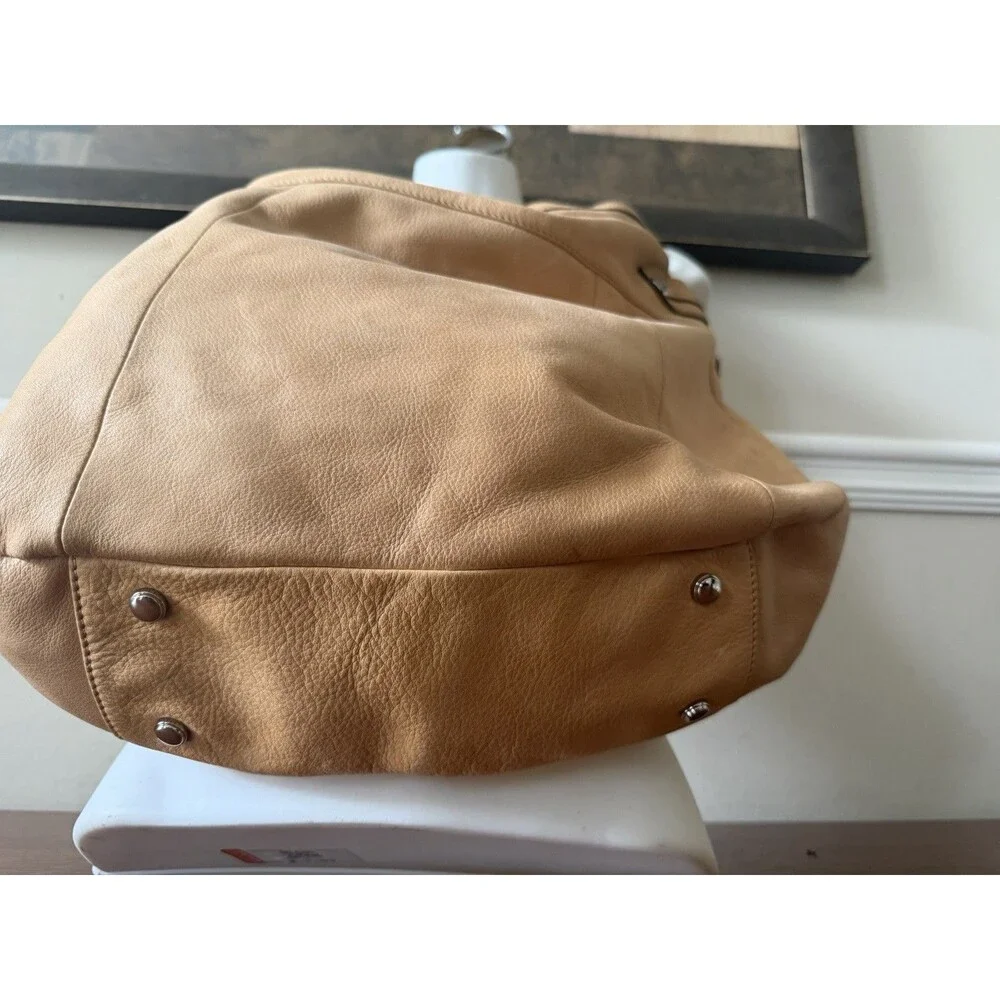 B. Makowsky Tan Leather Hobo Bag Multi-Pocket Cargo Style Silver Hardware